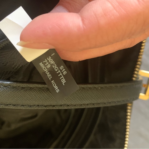 Michael Kors Jet Set tote - Picture 8 of 11